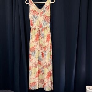 Floral Sleeveless Maxi Dress